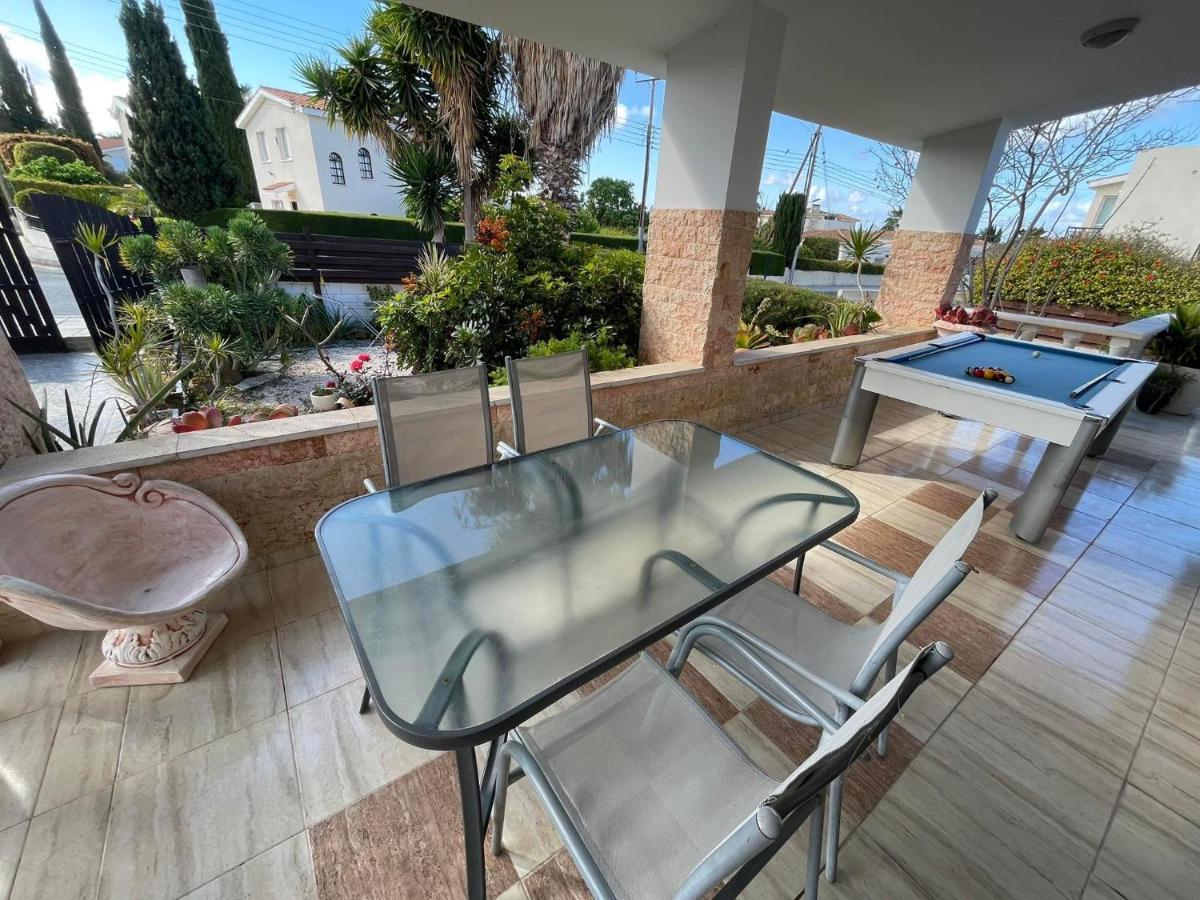 Villa Ocean Stones 1Km From Main Coral Bay Beach Peyia Exterior photo