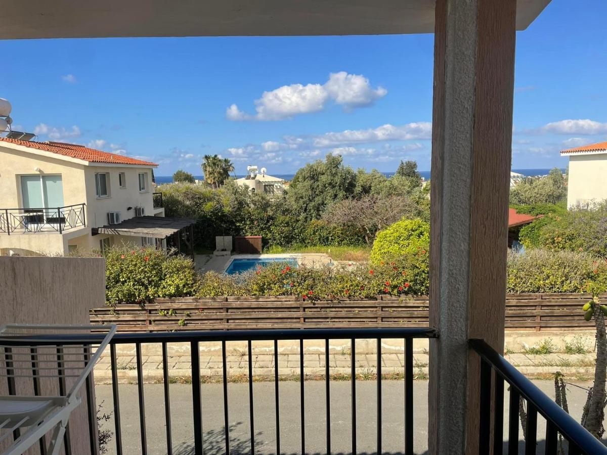 Villa Ocean Stones 1Km From Main Coral Bay Beach Peyia Exterior photo